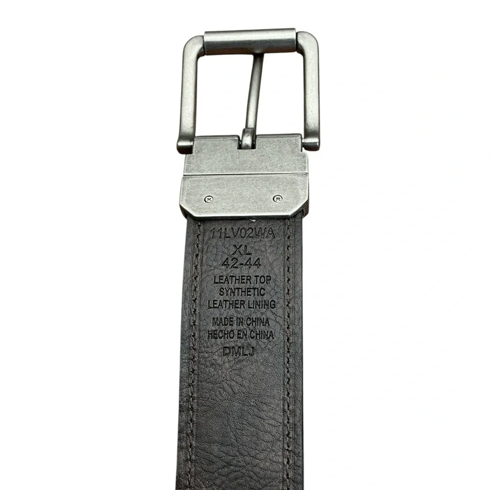 Levi's Black Leather‎ Belt with Metal Buckle vintage Size 42